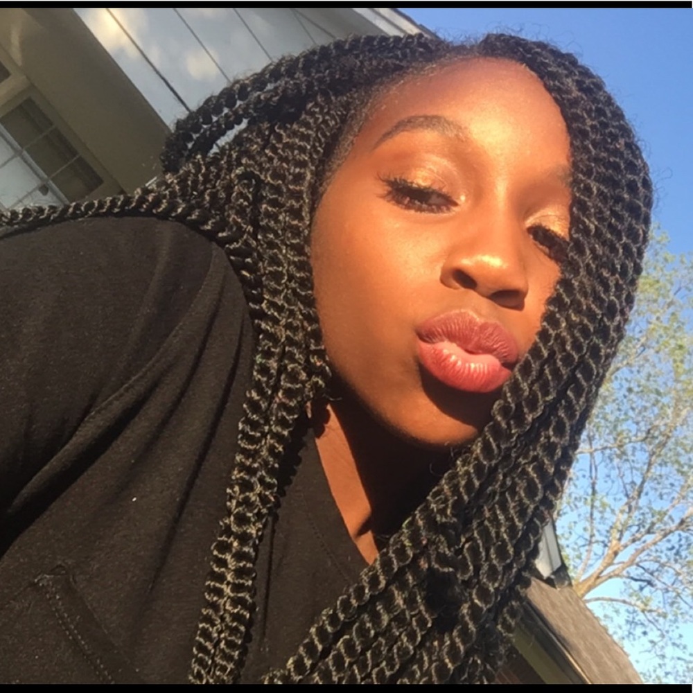 Meet your Posher, Jada